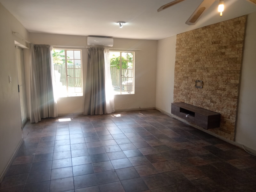 To Let 3 Bedroom Property for Rent in Waterval East North West